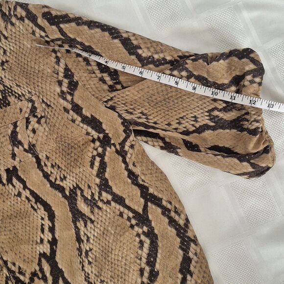 Snake Print Tan and Black Dress - Picture 10 of 16